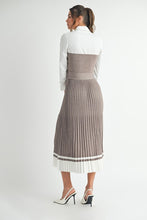 Load image into Gallery viewer, Pleated Sweater Shirt Midi Dress