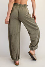 Load image into Gallery viewer, Rae Mode Mineral washed Terry Butter Jogger Pants
