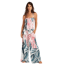 Load image into Gallery viewer, Refined Resort Reversible Hanky Top