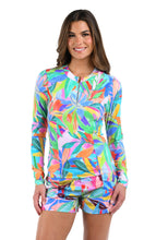 Load image into Gallery viewer, Tropi-flage Half Zip Rashguard
