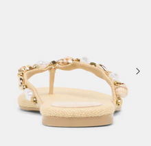 Load image into Gallery viewer, Kysha Lt Natural Raffle Shell Flip-Flop Sandals