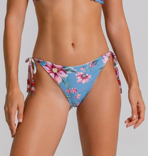 Load image into Gallery viewer, Cosita Linda Bloomberry Luxe Reversible Tie Side Bottom