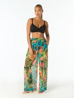 Load image into Gallery viewer, Coco Reef Curve Underwire Bra Size Wrap Bikini Top