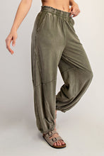 Load image into Gallery viewer, Rae Mode Mineral washed Terry Butter Jogger Pants