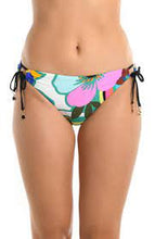 Load image into Gallery viewer, La Blanca Sun Catcher Hipster Bottom