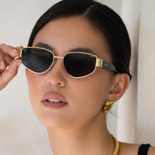 Load image into Gallery viewer, Delilah Sunglasses