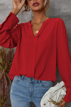 Load image into Gallery viewer, Solid Notched Buttoned Cuff Blouse
