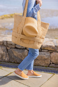 The Original Straw Traveler Bag