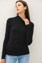 Load image into Gallery viewer, Turtle Neck Knit Top
