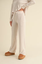 Load image into Gallery viewer, Soft Brushed Hacci Wide Leg Pants
