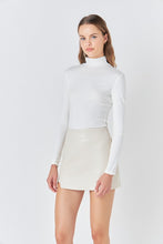 Load image into Gallery viewer, Turtle Neck Top
