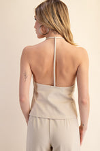 Load image into Gallery viewer, Flowy Halter Neckline Top
