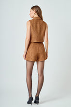 Load image into Gallery viewer, Tweed Pleated Shorts
