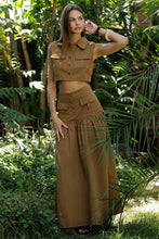 Load image into Gallery viewer, Utility Cropped Sleeveless Shirt
