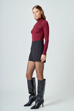 Load image into Gallery viewer, Turtle Neck Top
