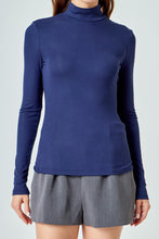 Load image into Gallery viewer, Turtle Neck Top
