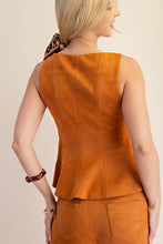Load image into Gallery viewer, Sleeveless Fitted Top
