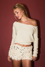 Load image into Gallery viewer, One-shoulder Sequin &amp; Metalic Yarn Detail Sweater
