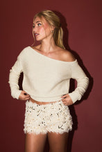 Load image into Gallery viewer, One-shoulder Sequin &amp; Metalic Yarn Detail Sweater
