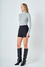 Load image into Gallery viewer, Turtle Neck Top
