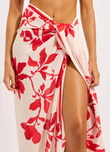 Load image into Gallery viewer, Seafolly Mayflower Sarong
