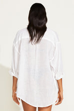 Load image into Gallery viewer, Playa Linen Boyfriend Shirt
