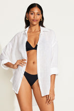 Load image into Gallery viewer, Playa Linen Boyfriend Shirt
