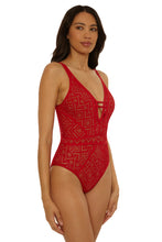 Load image into Gallery viewer, Color Play 1PC Plunge
