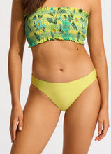 Load image into Gallery viewer, Seafolly Garden Party Reversible Hipster Bikini Bottom
