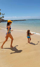 Load image into Gallery viewer, Mackenzie Top Riviera Colorblock
