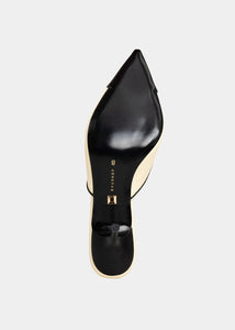 Naomi Heel