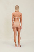 Load image into Gallery viewer, Devon Windsor Hailey Top
