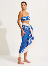 Load image into Gallery viewer, Ultramarine Sunray Sarong
