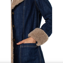 Load image into Gallery viewer, Sherpa Trimmed Notch Collar Jacket
