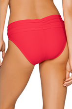 Load image into Gallery viewer, Unforgettable Bottom
