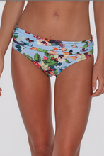 Load image into Gallery viewer, Unforgettable Bottom
