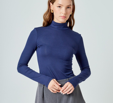 Load image into Gallery viewer, Turtle Neck Top
