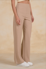 Load image into Gallery viewer, Wide Let Pants
