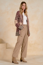Load image into Gallery viewer, Print Cardigan Sweater
