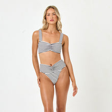 Load image into Gallery viewer, Marlee Top
